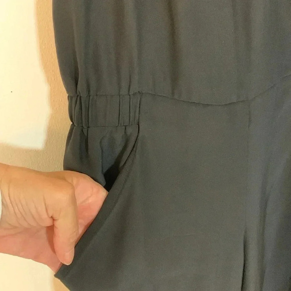 Parker Jumpsuit V Neck Ruched Hem Size XS 100% Silk Black - Picture 5 of 10